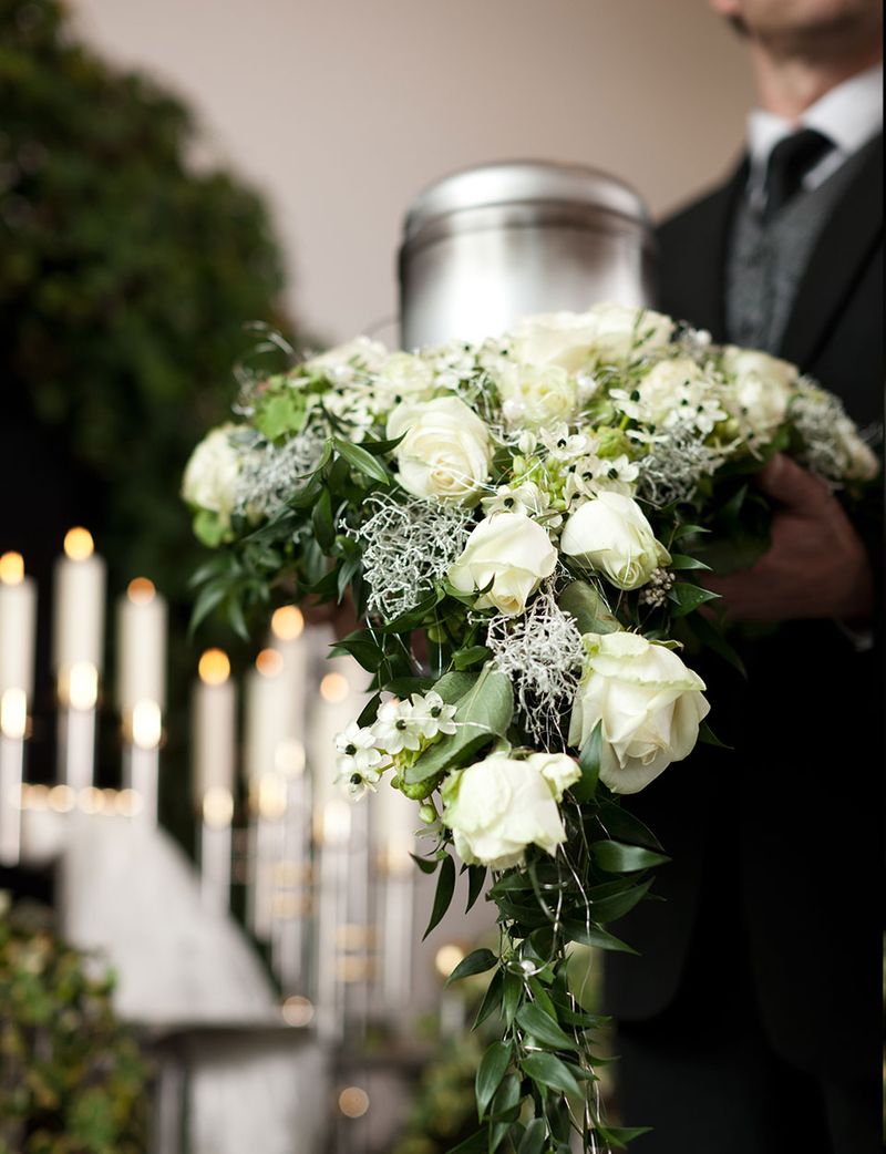Weißer Blumenkranz